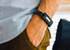 Nymi_Band_Hand-in-Pocket_sml-268×192 Man wearing Nymi Band on wrist